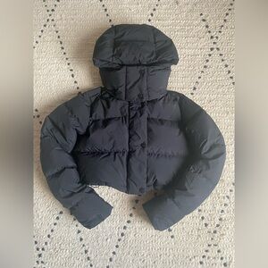 Lululemon Athletica Black Cropped Puffer